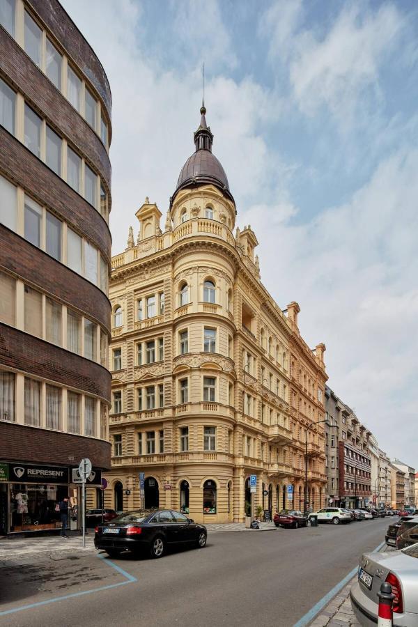 Luminous Apartment For 2 Near Wenceslas Square By Prague Days Exterior photo